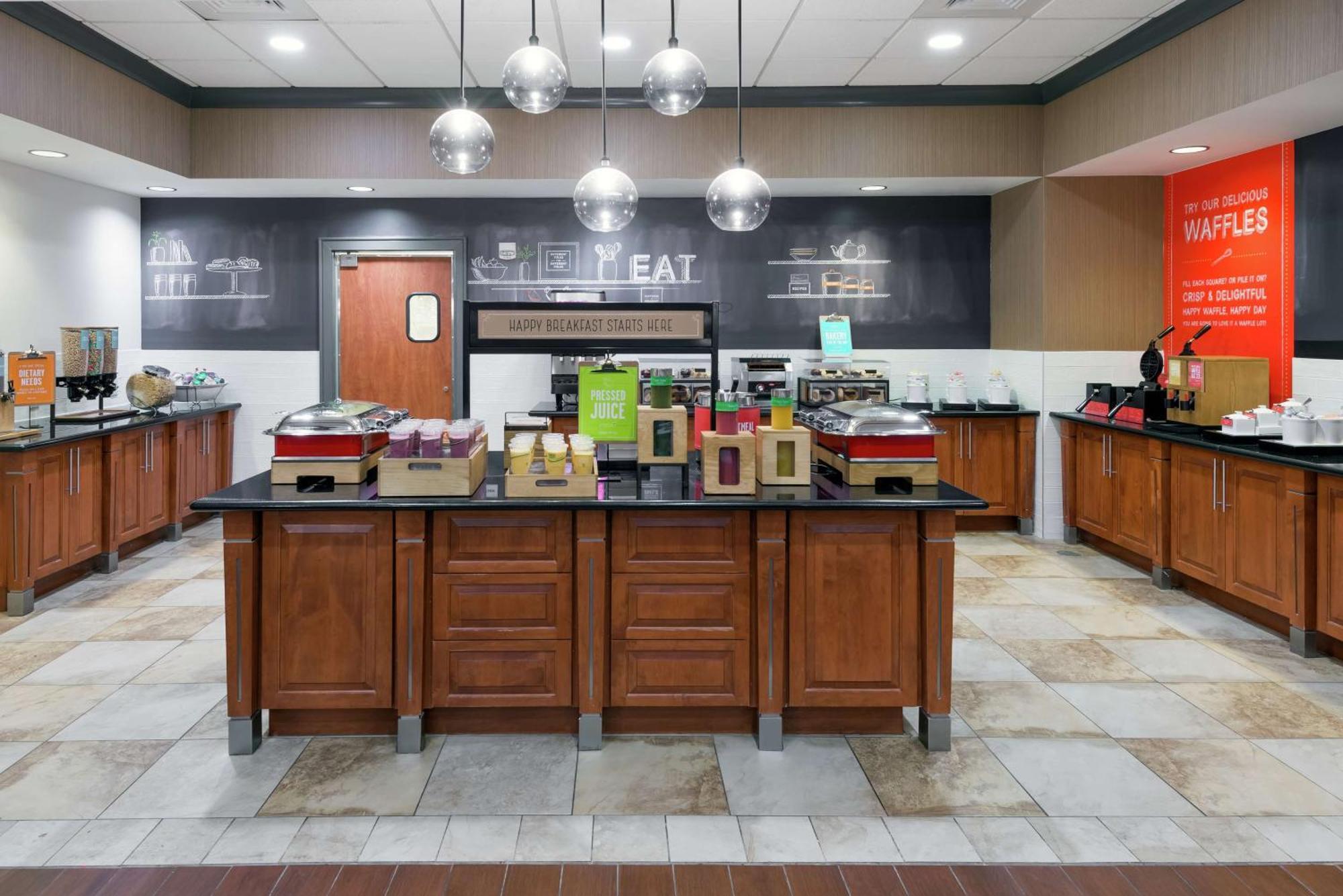 Hampton Inn & Suites Orlando Airport At Gateway Village Extérieur photo