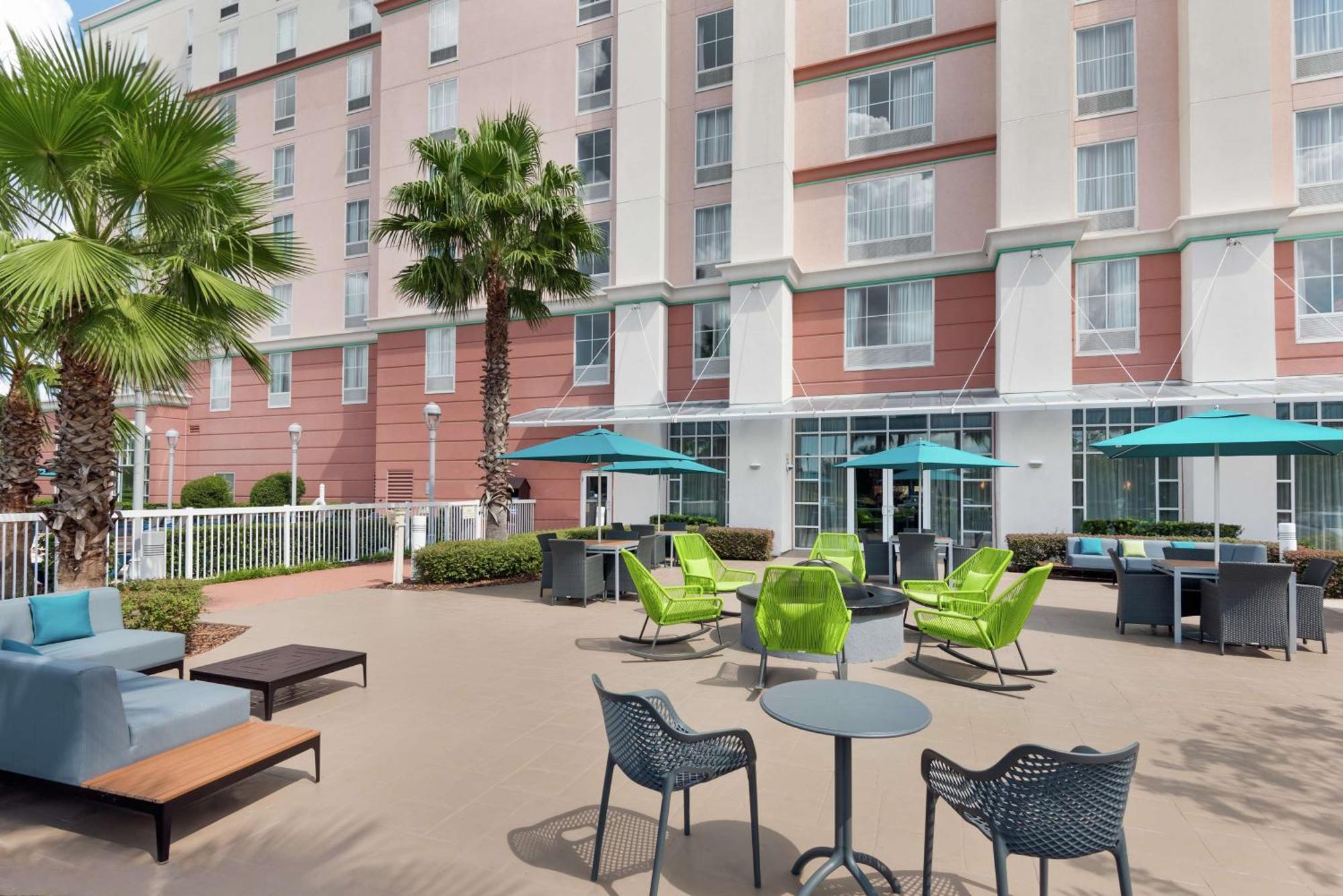 Hampton Inn & Suites Orlando Airport At Gateway Village Extérieur photo