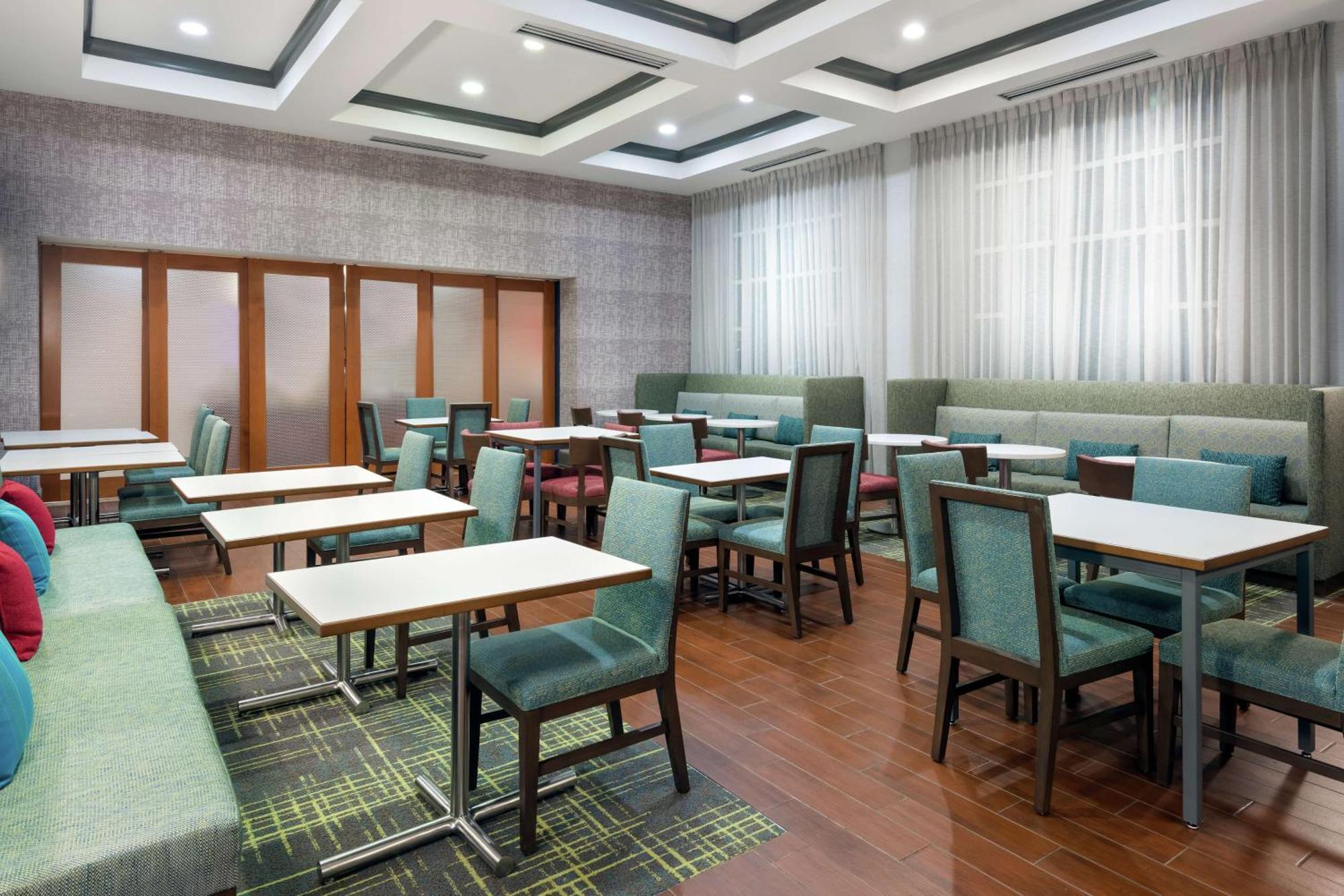 Hampton Inn & Suites Orlando Airport At Gateway Village Extérieur photo